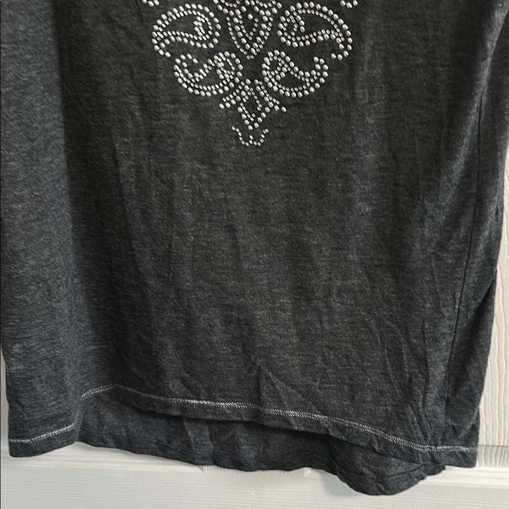 Maurice’s Premium Rhinestone s/s hi-low top Size Medium - Picture 4 of 4